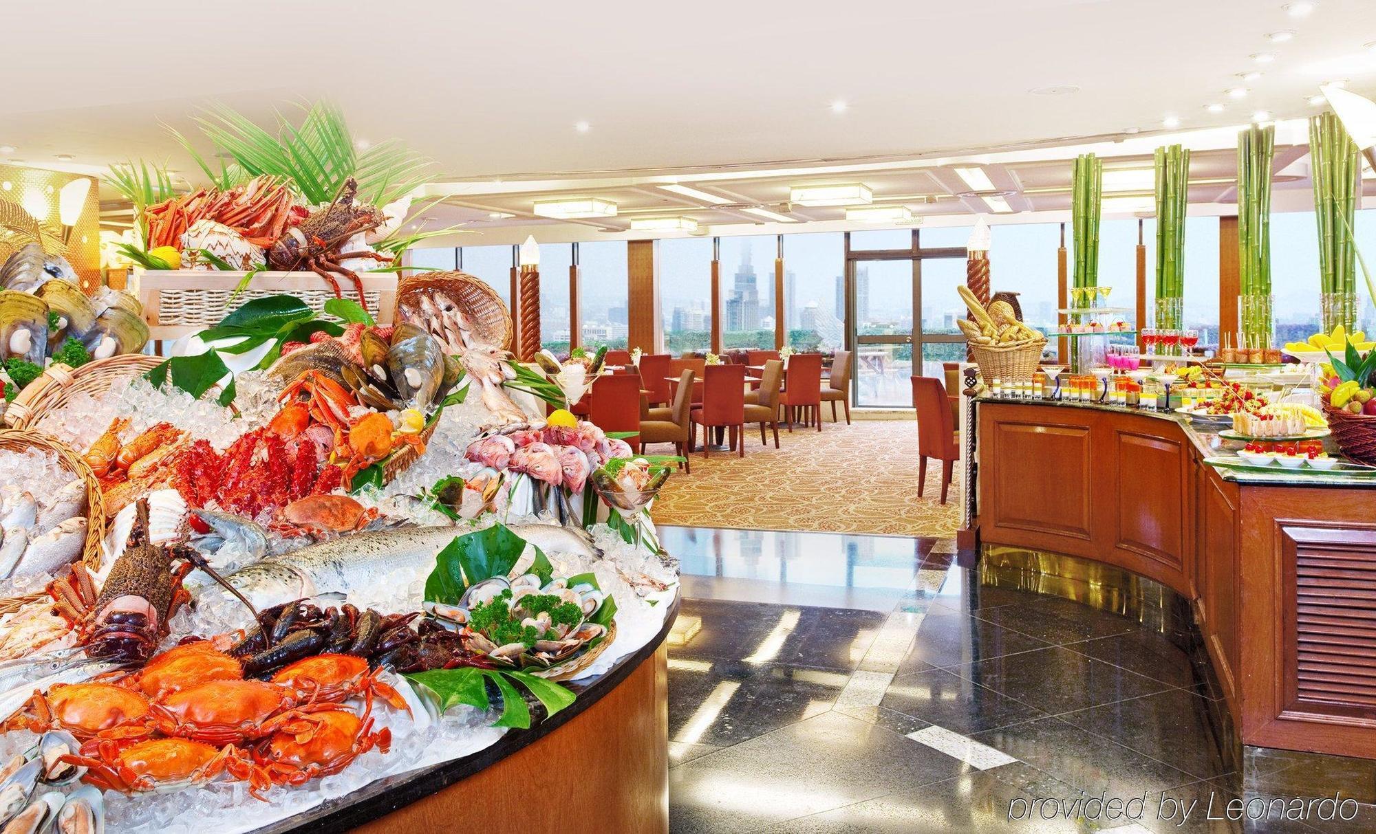 Crowne Plaza Nanjing Hotels & Suites Exteriör bild