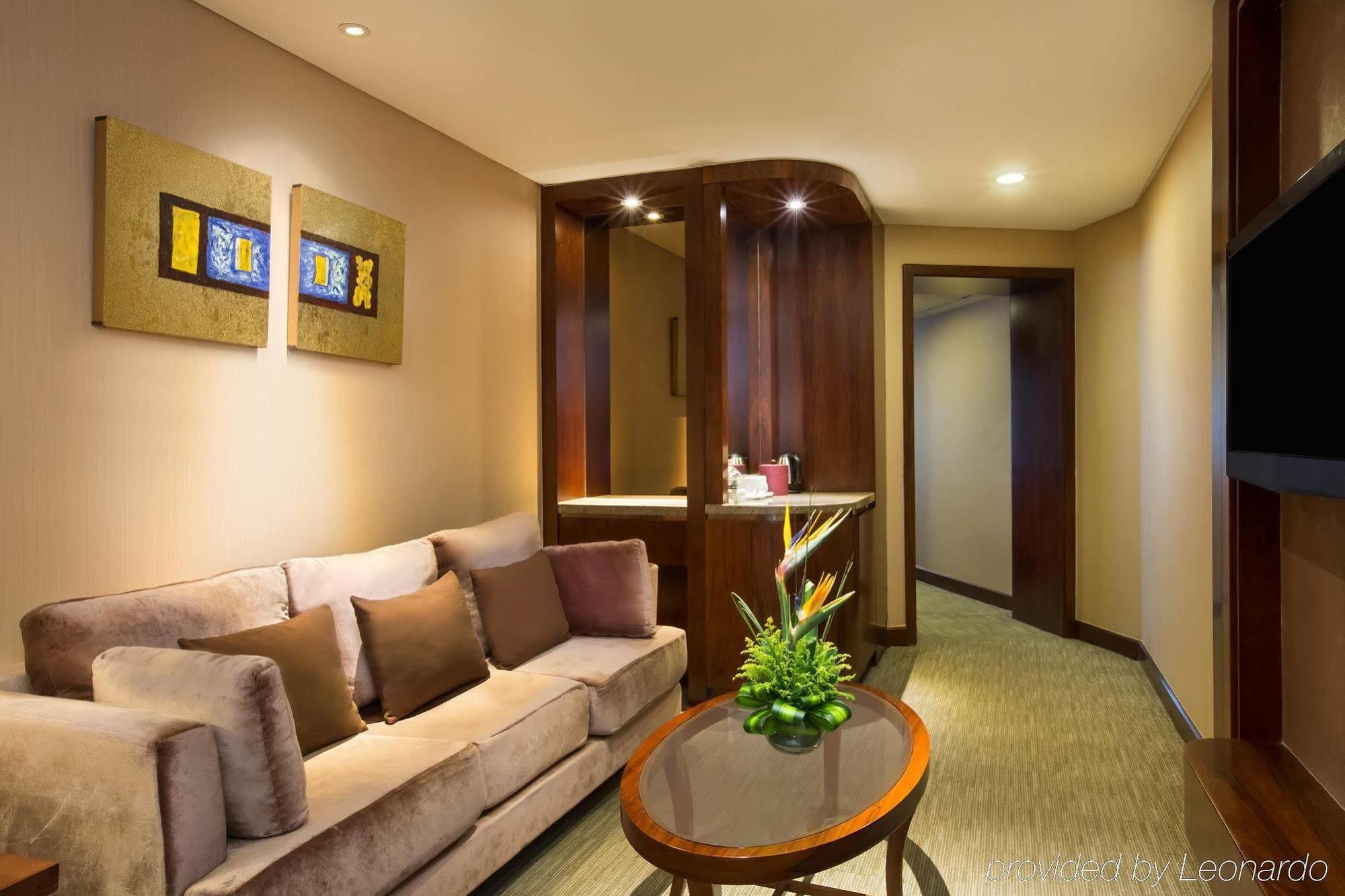 Crowne Plaza Nanjing Hotels & Suites Exteriör bild