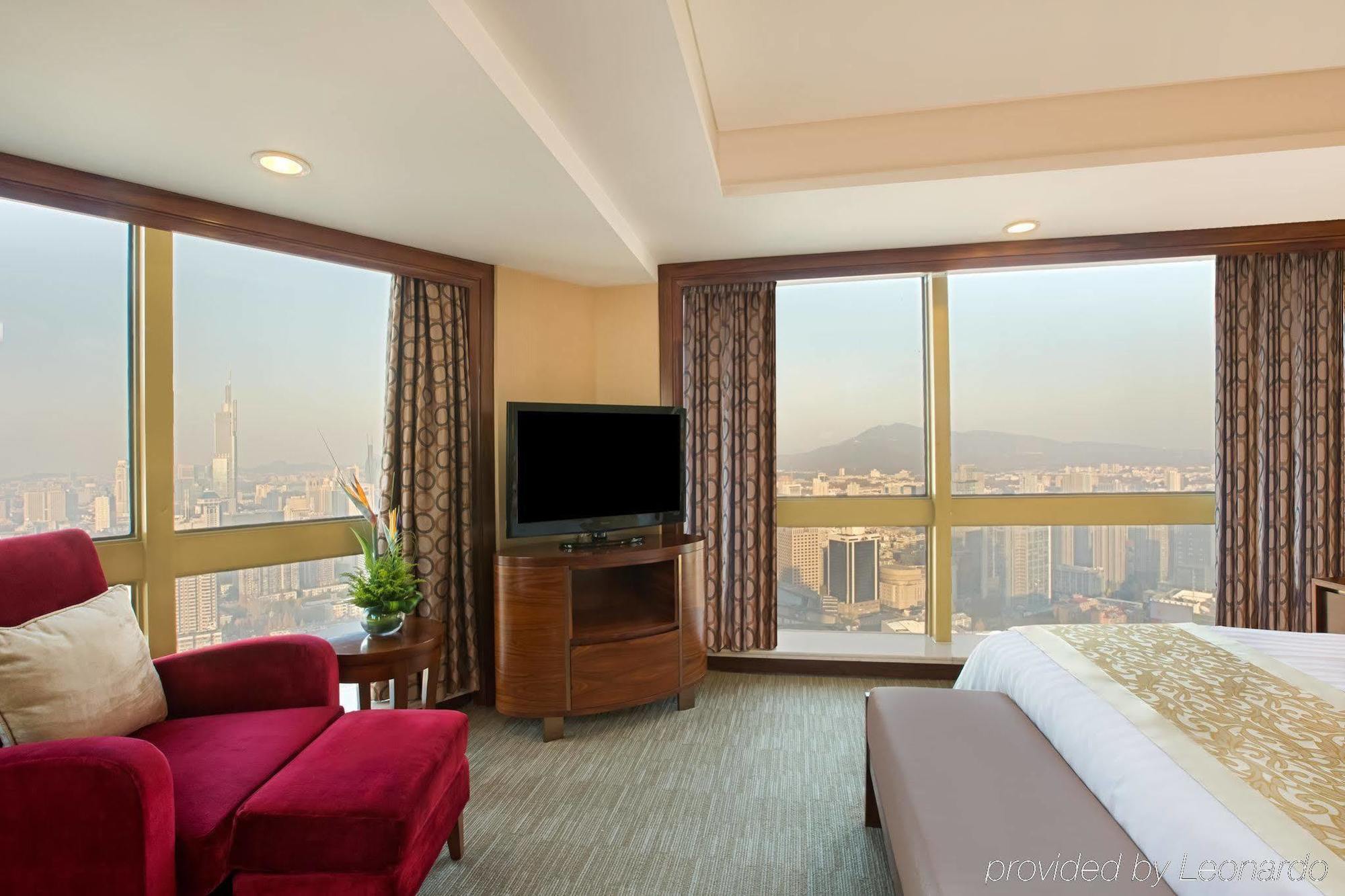 Crowne Plaza Nanjing Hotels & Suites Exteriör bild